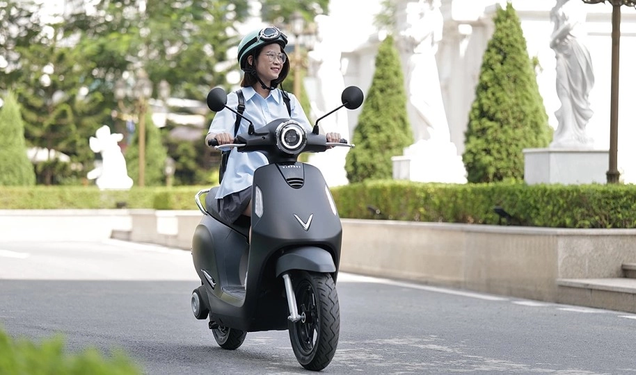 Xe máy điện hiện đại, thiết kế thời thượng
